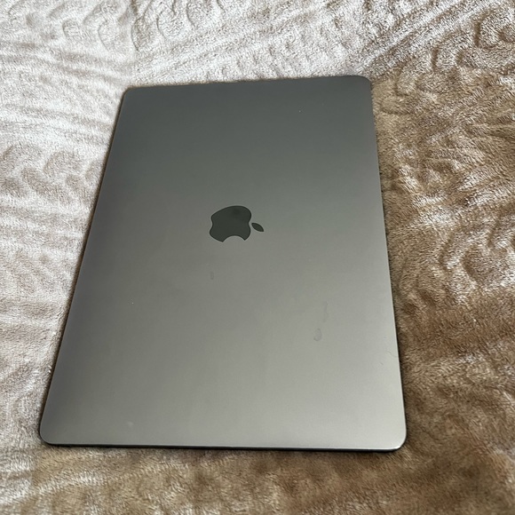 Max book pro
